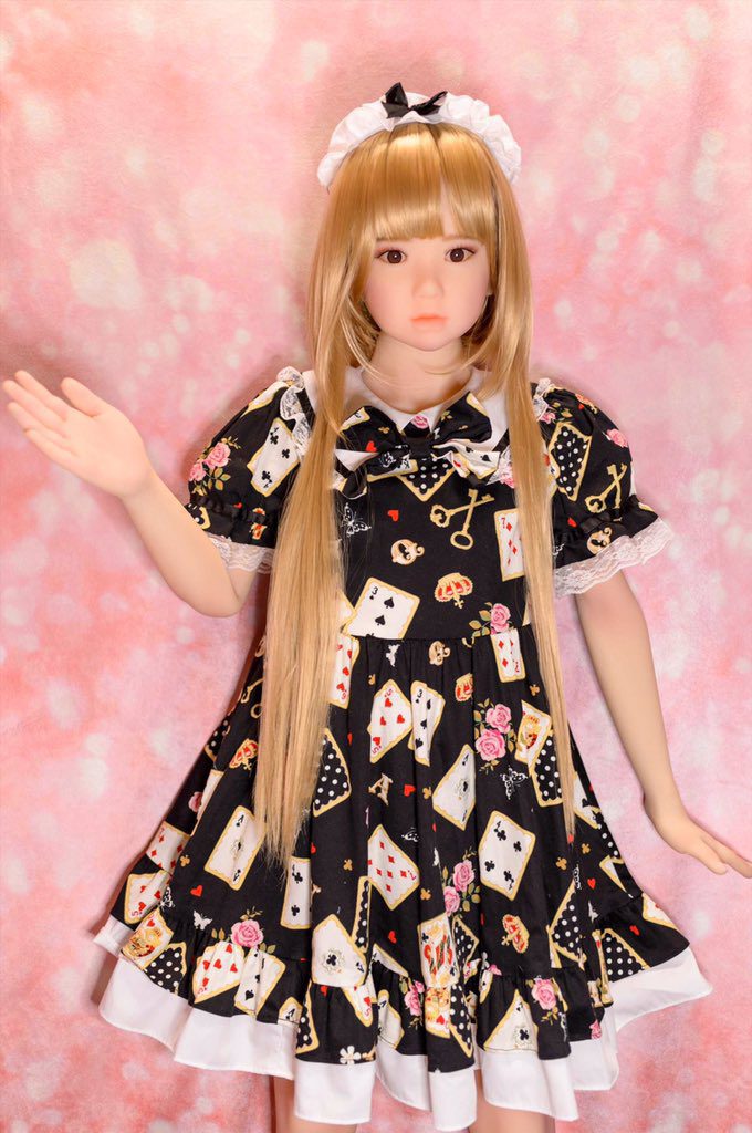 UTDOLLS 126CM Nanako Mini poupée réaliste (Photos clients) – Image 11