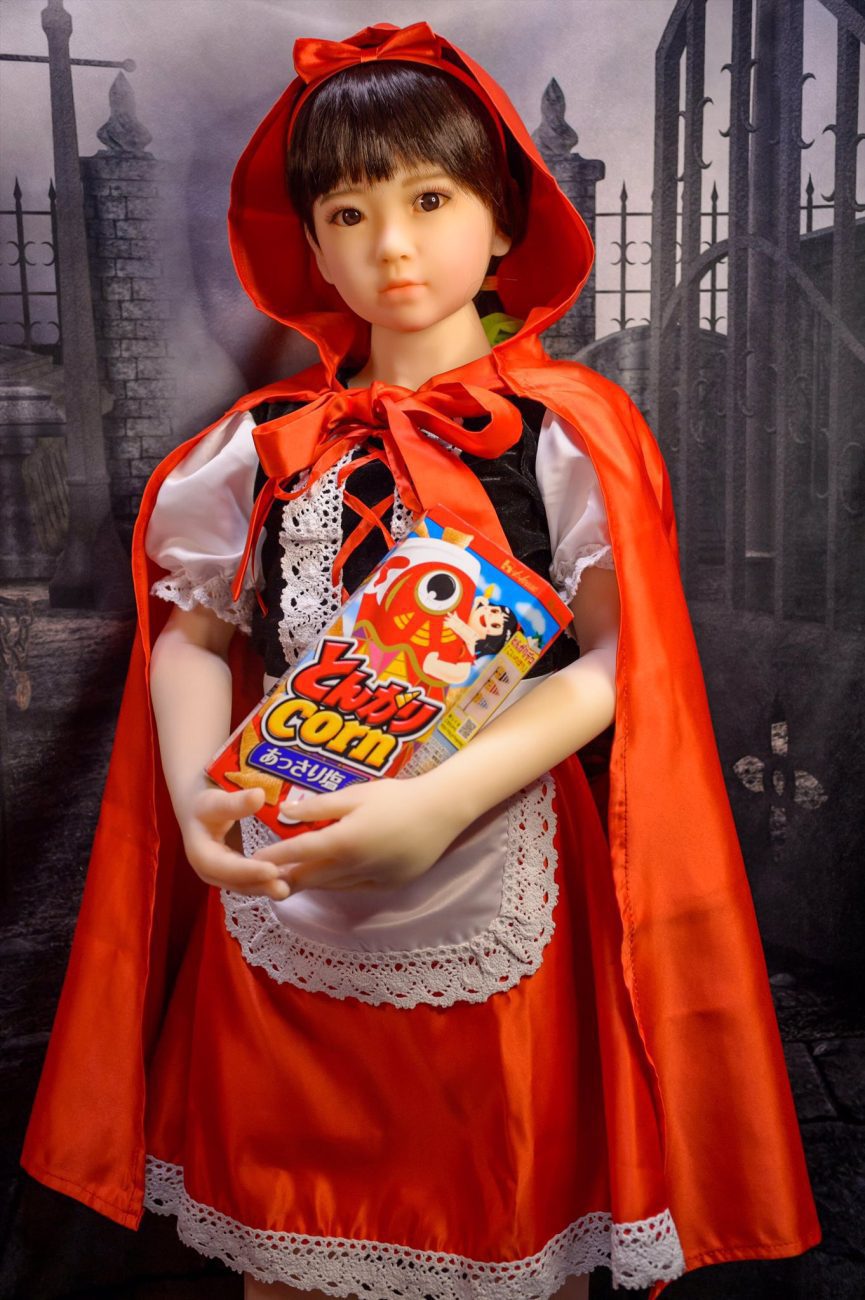 UTDOLLS 126CM Nanako Mini poupée réaliste (Photos clients) – Image 4