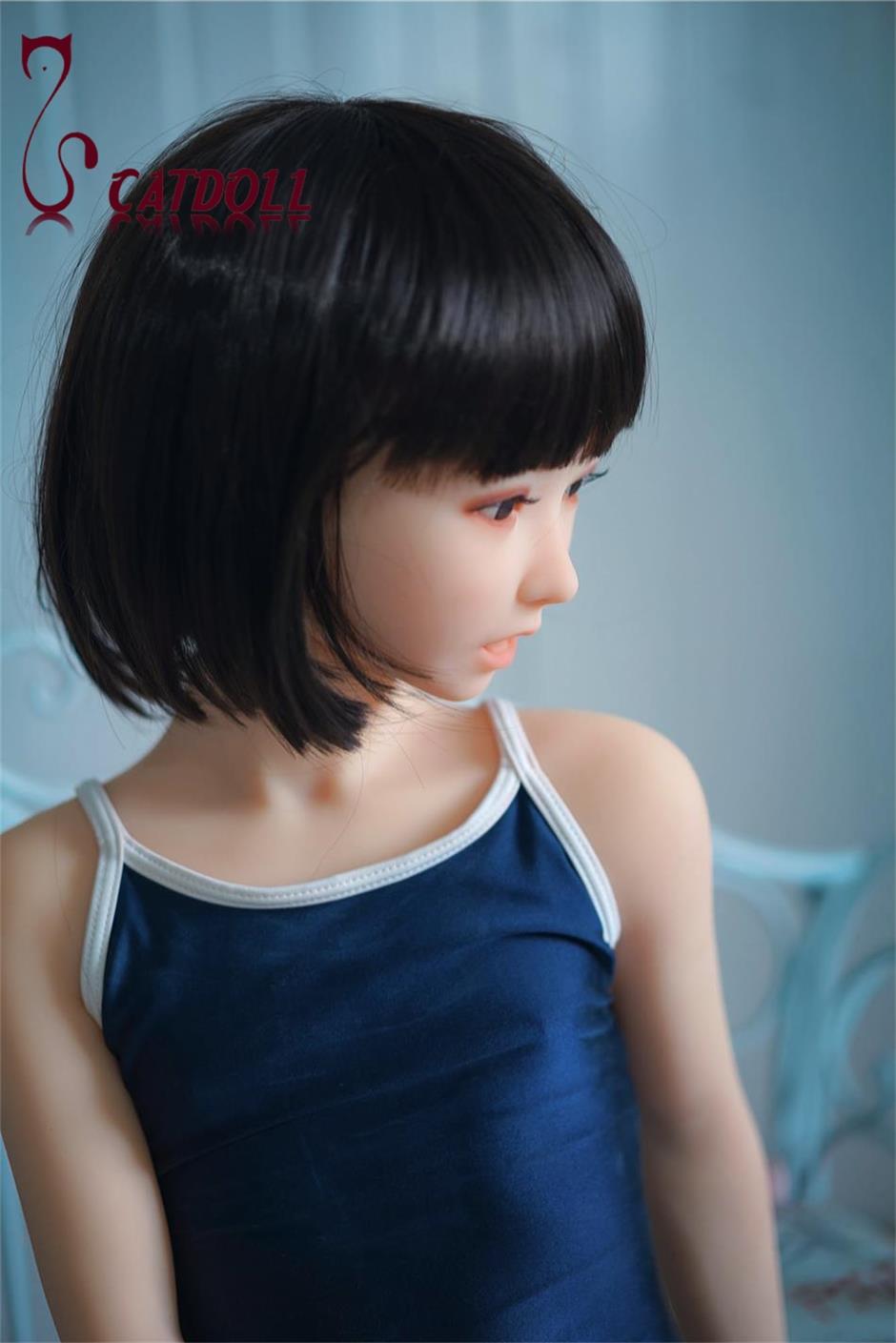Poupée miniature réaliste Yoyo de 126 cm UTDOLLS – Image 3