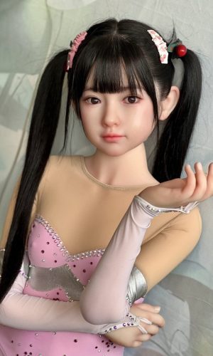 UTDOLLS 138CM Airi (Corps en TPE avec tête en silicone rigide)