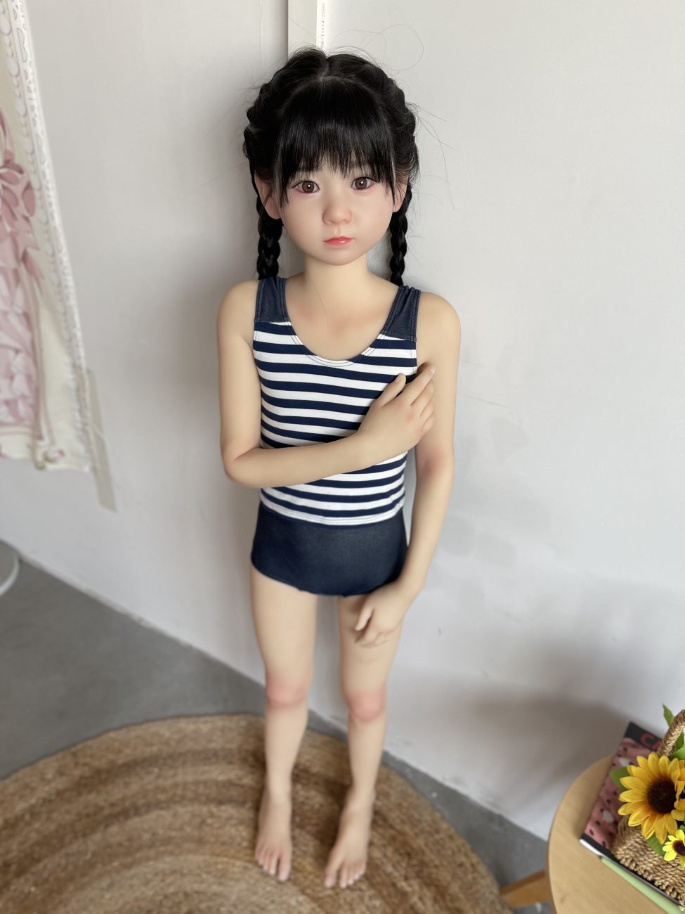 UTDOLLS Kiki 128 cm (corps en TPE avec tête en silicone rigide) – Image 2