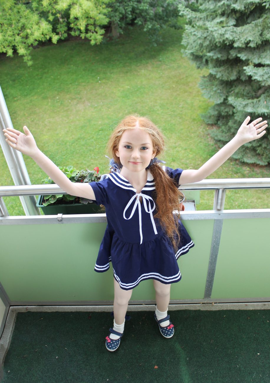 Photos des clients de la poupée UTDOLLS Alisa de 126 cm (corps en TPE + tête en silicone rigide) – Image 3