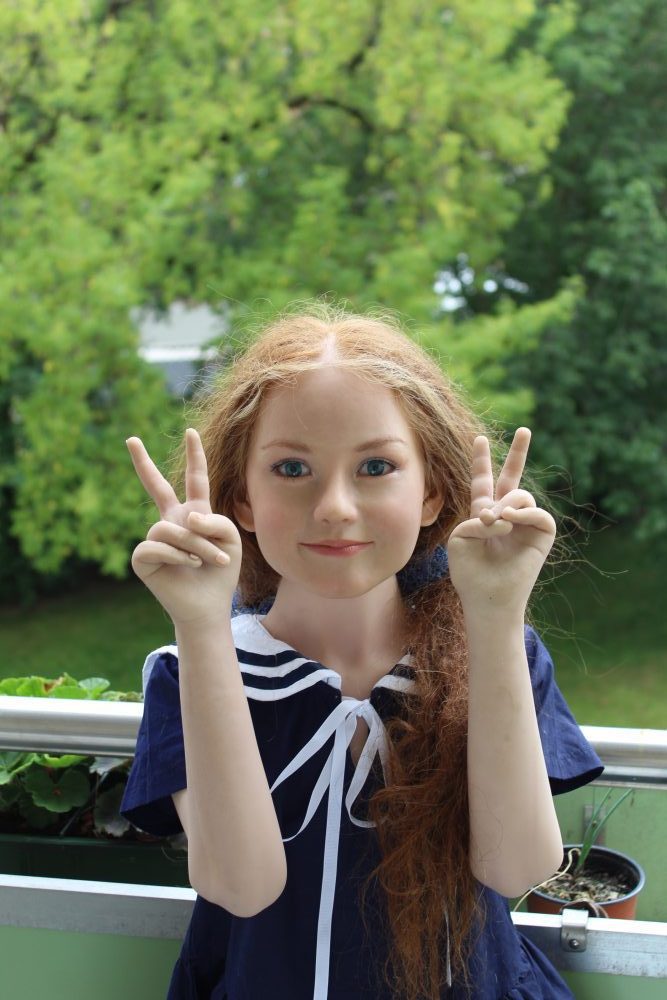 Photos des clients de la poupée UTDOLLS Alisa de 126 cm (corps en TPE + tête en silicone rigide) – Image 5