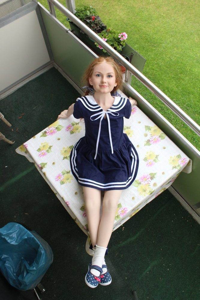 Photos des clients de la poupée UTDOLLS Alisa de 126 cm (corps en TPE + tête en silicone rigide) – Image 2