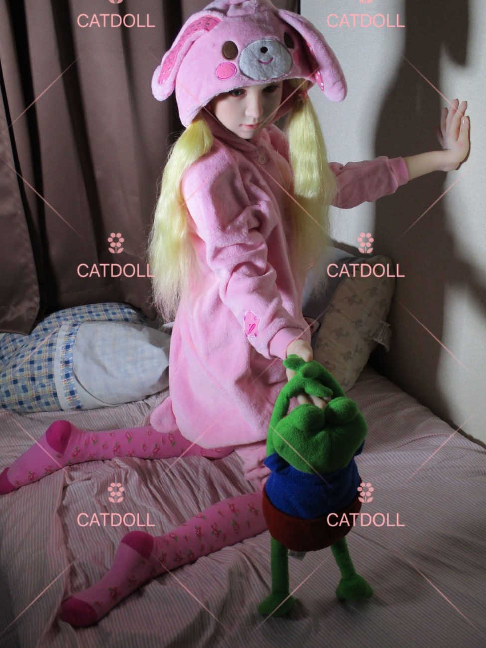 UTDOLLS 136CM Sasha (Corps en TPE avec tête en silicone rigide) – Image 4