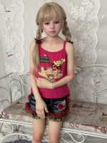 UTDOLLS Ava 128CM (Corps en TPE avec tête en silicone souple)