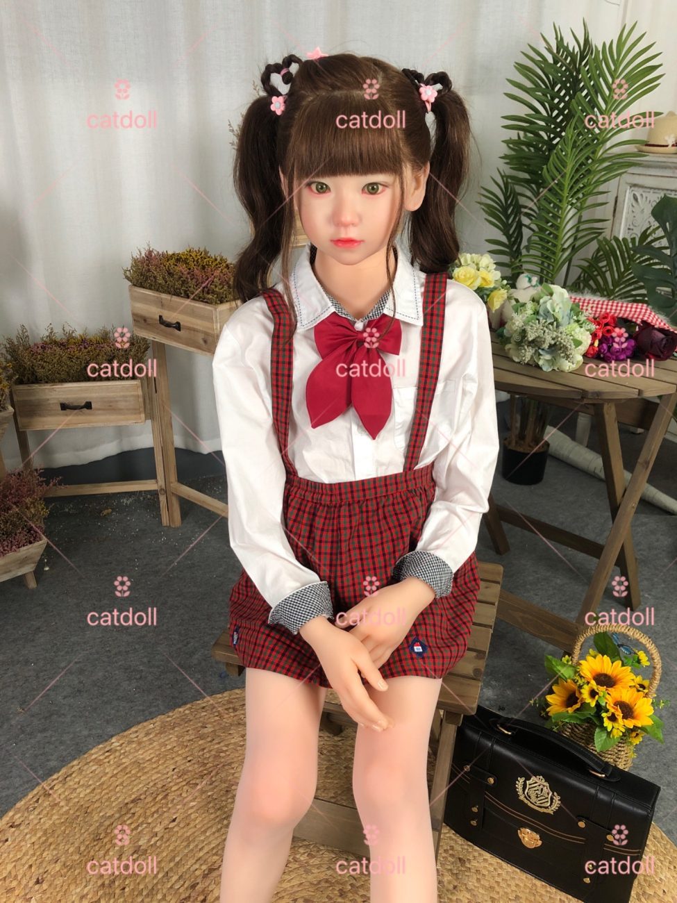 UTDOLLS 135CM Nanako (Corps en TPE avec tête en silicone rigide)