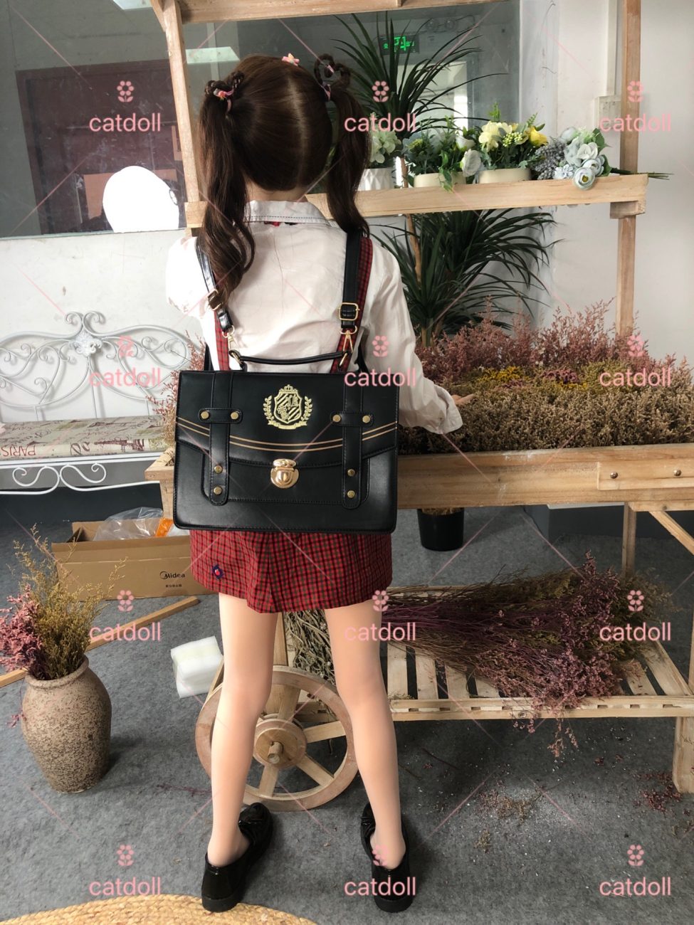 UTDOLLS 135CM Nanako (Corps en TPE avec tête en silicone rigide) – Image 10