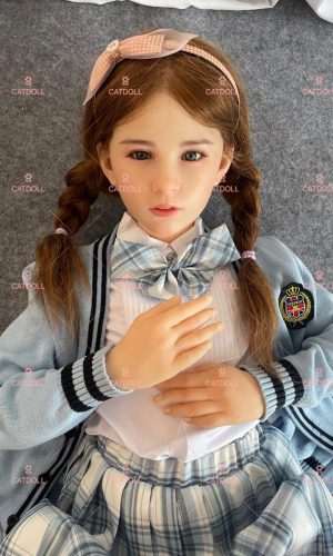 Poupée UTDOLLS 128 cm (corps en TPE avec tête en silicone rigide)