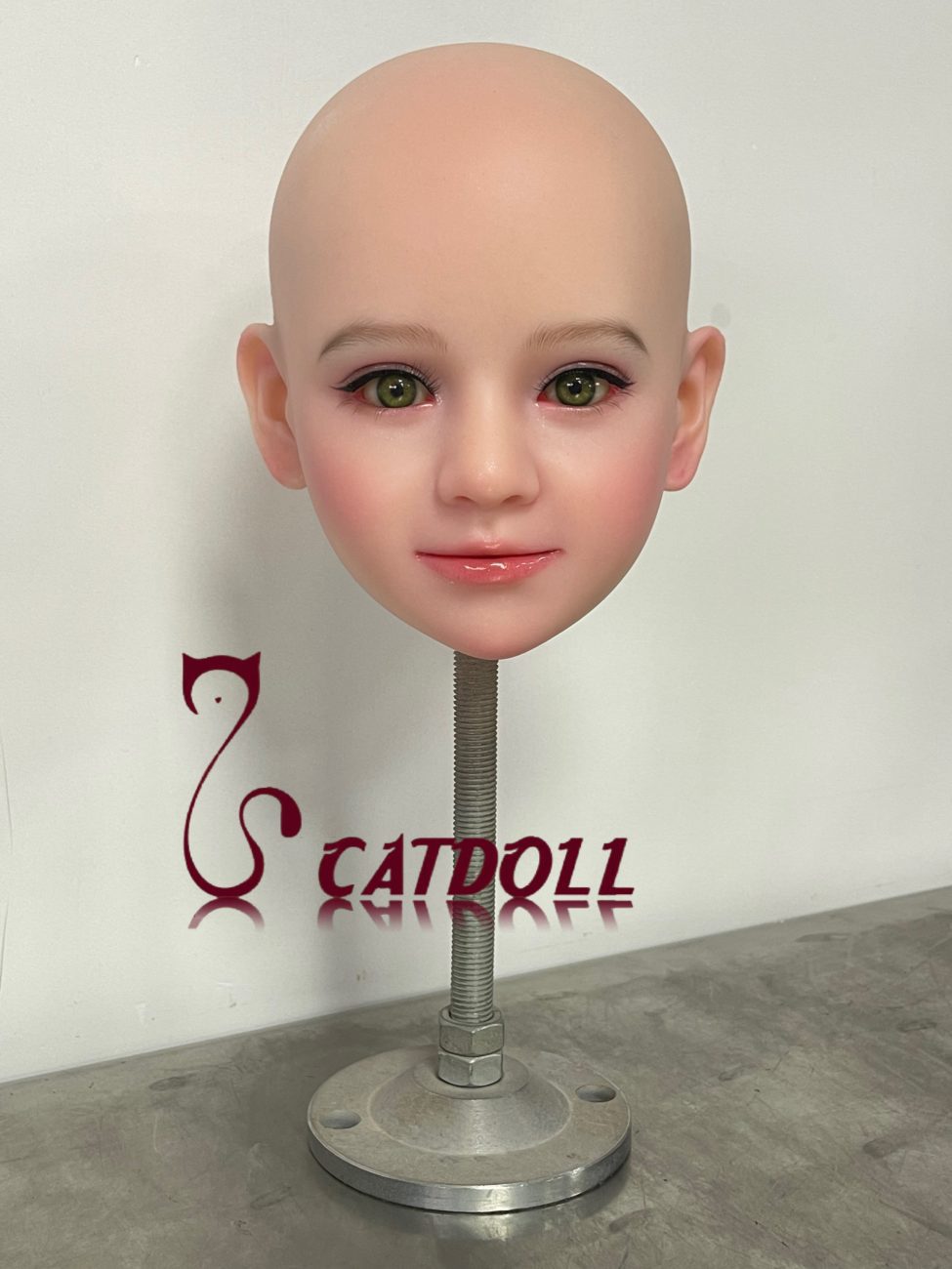 Tête en silicone souple Laura de UTDOLLS – Image 3