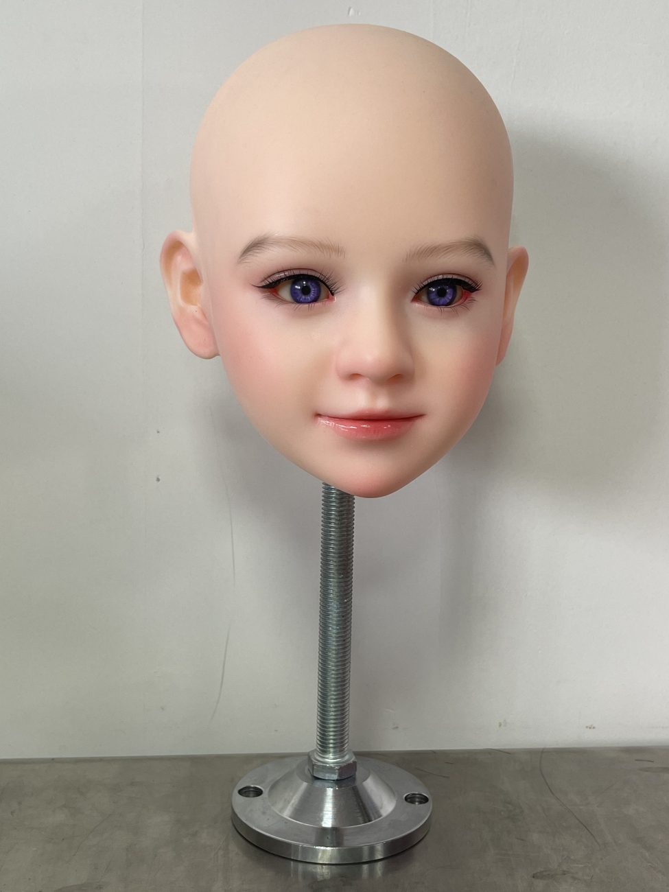 Tête en silicone souple Laura de UTDOLLS – Image 2