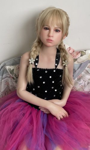 Poupée en silicone UTDOLLS Dolly de 128 cm