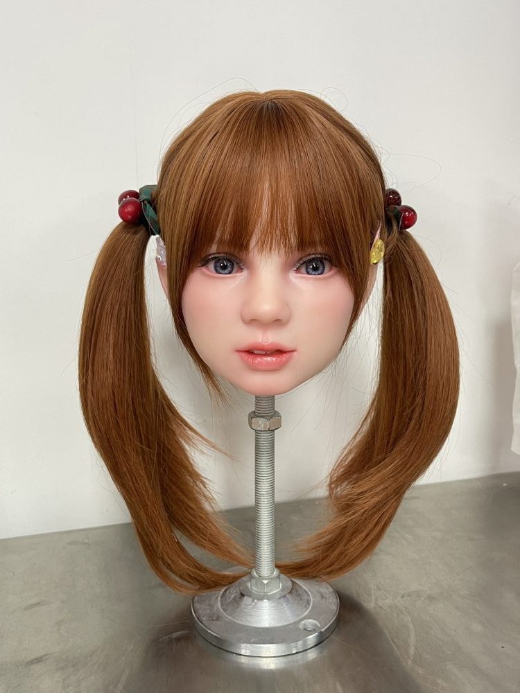 Tête en silicone souple Katya de UTDOLLS – Image 6