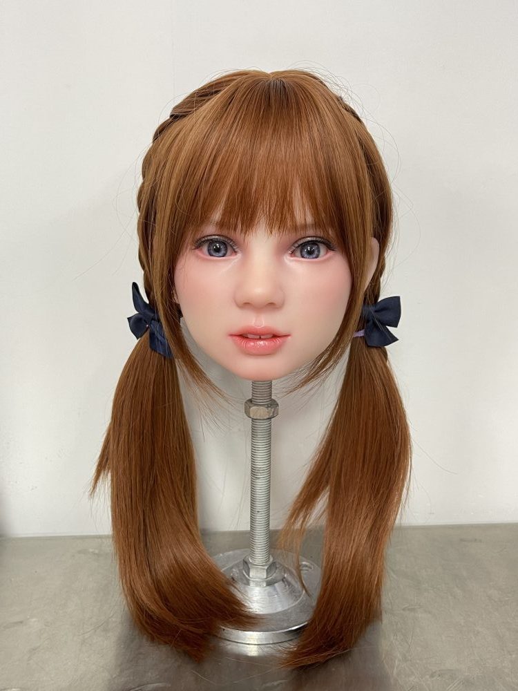 Tête en silicone souple Katya de UTDOLLS – Image 7
