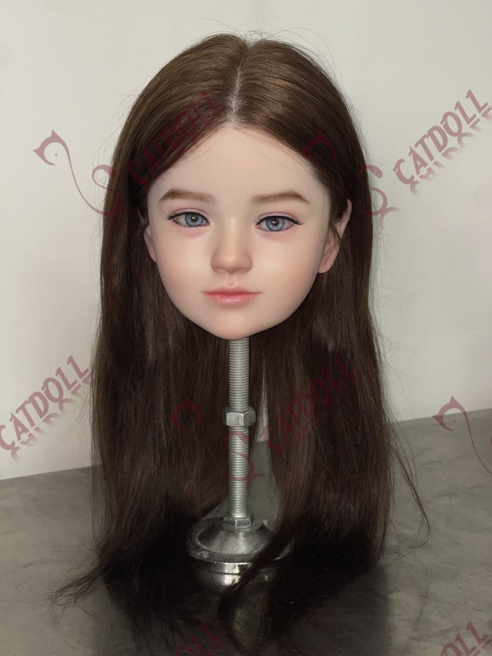UTDOLLS 123CM Tina (Corps en TPE avec tête en silicone rigide) – Image 7