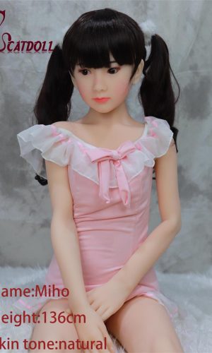 Poupée miniature réaliste Miho de 136 cm UTDOLLS