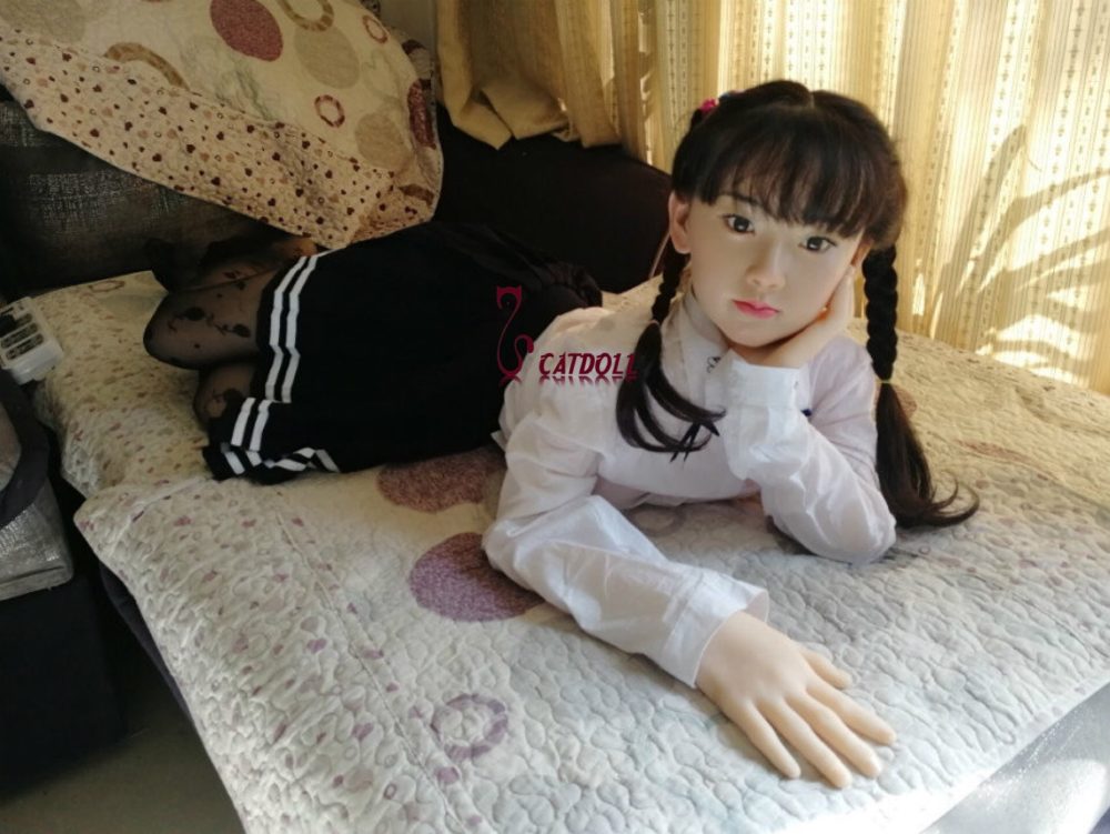 UTDOLLS 136CM Miho (Corps en TPE avec tête en silicone rigide) – Image 2