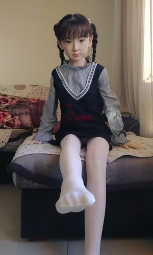 UTDOLLS 136CM Miho (Corps en TPE avec tête en silicone rigide)