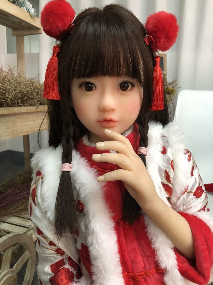 Poupée miniature réaliste UTDOLLS Emelie de 128 cm, yeux ouverts. – Image 8