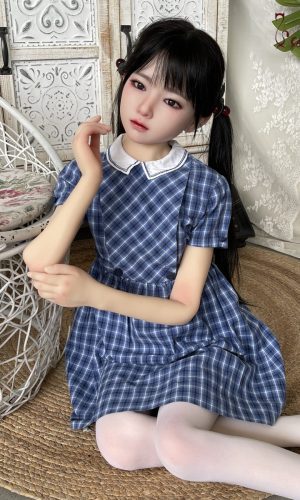 UTDOLLS 139CM Kara (Corps en TPE avec tête en silicone rigide)